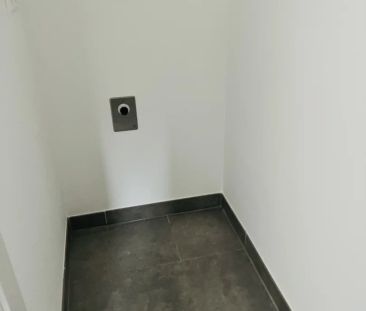 Miete: 2 Zimmer Balkon, Garage und TG-Stellplatz - Photo 6