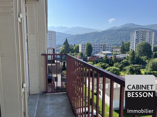Location Appartement 5 pièces 70m² ST MARTIN D HERES 38400 - Photo 1