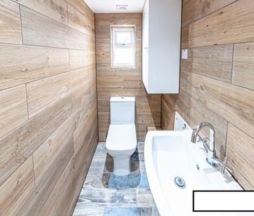 Room in a Shared Flat, Stanley Road, E12 - Photo 1