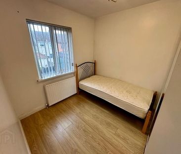 71 Queens Park, Glengormley, Newtownabbey, BT36 5HT - Photo 3