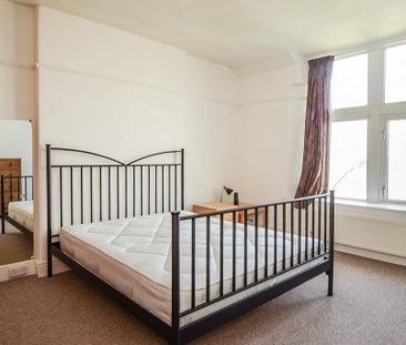 3 bedroom house share to rent - Photo 3