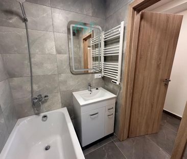 Pronájem bytu 3+1 64 m2 - Fotografie 4