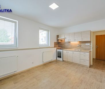 Pronájem bytu 1+kk 25 m² - Photo 1