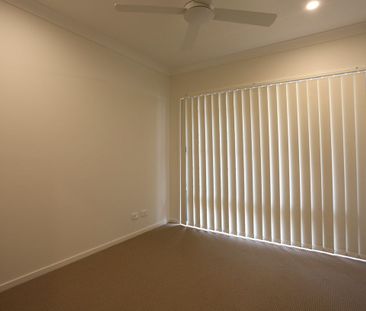 Spacious Family Home in the Heart of Coomera - Photo 2