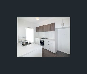 3/396 Autumn Street, Herne Hill, Vic 3218 - Photo 2