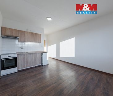 Pronájem bytu 1+kk 20 m² - Photo 1