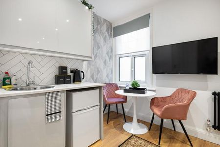 ** Inclusive of council tax, gas, electricity, water, internet and Netflix** - Photo 5