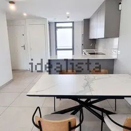 Alquiler de ático en Avenida Diego Velazquez - Photo 1