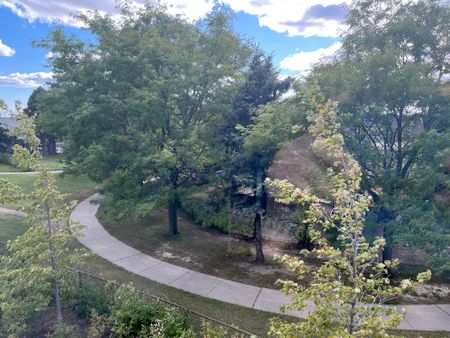 For Lease - 37 Antrim Crescent Unit# 301, Toronto, Ontario - Photo 2