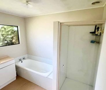 3 Bedroom in Titirangi!! - Photo 4