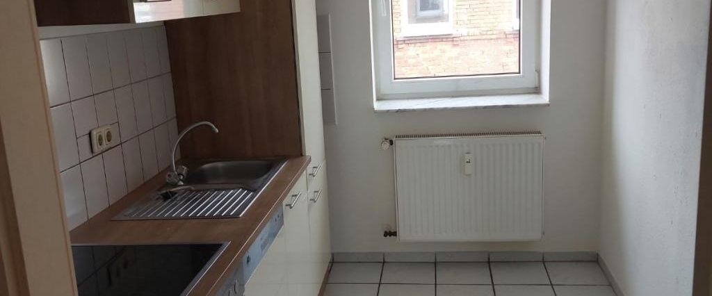 Schöne preiswerte 2-R-Wohnung mit EBK. ca. 58m ² in MD-Sudenburg zu vermieten. - Photo 1