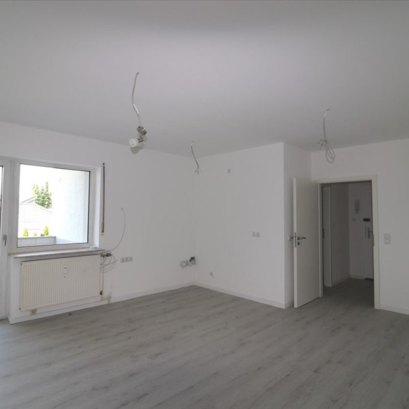 WOHNEN MIT CHARME UND GARTENNUTZUNG 3-Zimmer-Wohnung, 1. Etage, Balkon – Oberhausen-Altstaden - Photo 1