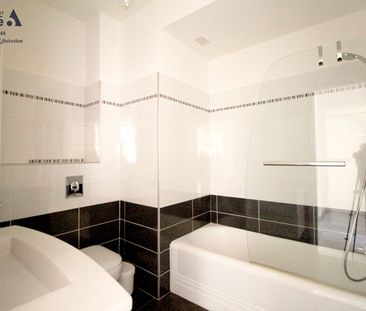 Location Appartement 3 pièces 81m² NICE 06000 - Photo 2