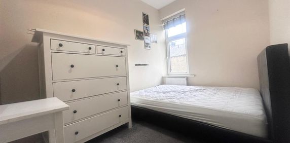 1 bed house share to rent in Hinton Street, Burnley, BB10 - Photo 2