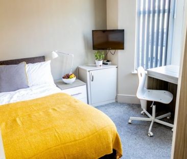 Ideal Spacious Student Pad - Photo 4