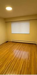 $2,200 / 1 BR w/ 1 Storage Locker - Photo 3