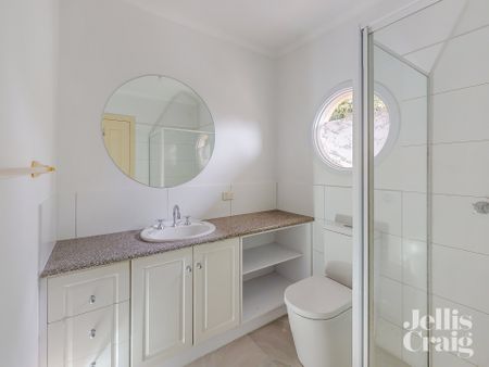 21 John Street, Ivanhoe - Photo 2