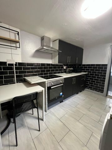 Room in a Shared House, Grange Road, E13 - Photo 4