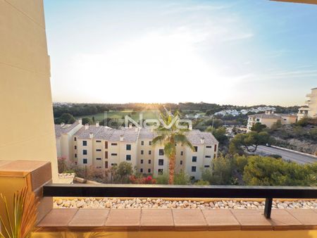 Noble luxury. Two bedroom apartment in a quiet urbanization overlooking the sea and golf cour - Photo 2