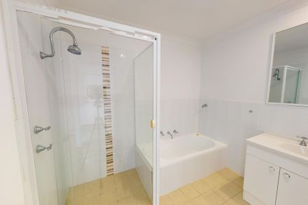 5/9-11 Edward Street, Charlestown NSW 2290 - Photo 5