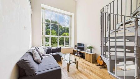 The Spinnings, Waterside Road, Summerseat, BL9 - Photo 2