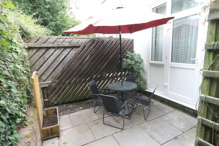 Studio Flat, Vaughan Road, HA1 - Photo 3