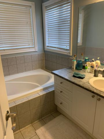 For Lease - 3919 Arvona Place, Mississauga, Ontario - Photo 3