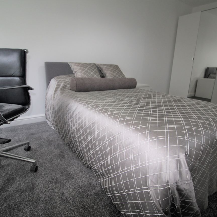 2 Bedroom Apartment - Photo 1