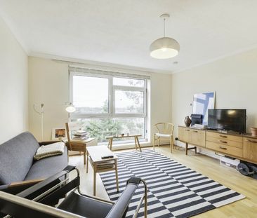 1 Bed Flat, The Squirrels, SE13 - Photo 1