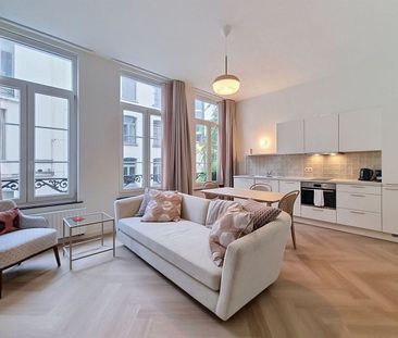 Appartement te huur in Brussel voor € 1.450 met 1 slaapkamer - Photo 1