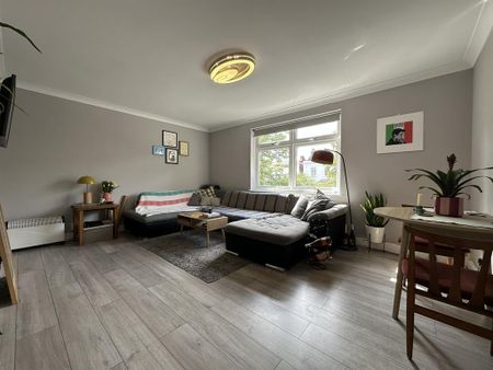 2 bedroom apartment to rent - Photo 2