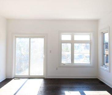 For Lease - 289 RAMBLEWOOD Drive, Wasaga Beach, Ontario - Photo 2