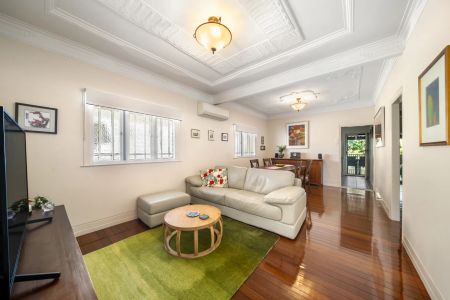 71 Dobson Street, Ascot. - Photo 4