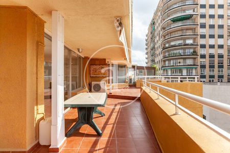 Flat for rent with Terrace in San Francesc (Valencia) - Photo 4