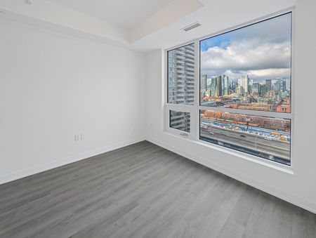 For Lease - 15 Richardson Street Unit# 1701, Toronto, Ontario - Photo 3