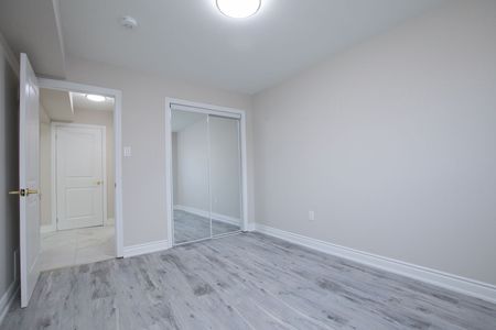 For Lease - 291 Royal Salisbury Way Unit# Main, Brampton, Ontario - Photo 5
