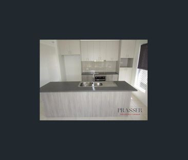 Comfort, Space & Location - A Home That Ticks Every Box - Photo 2