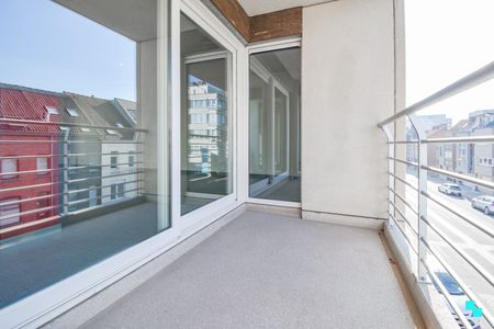 Instapklaar, energiezuinig appartement met staanplaats te Roeselare - Photo 4