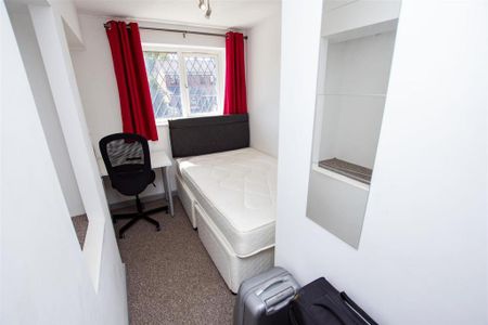 6 bedroom house to rent - Photo 3