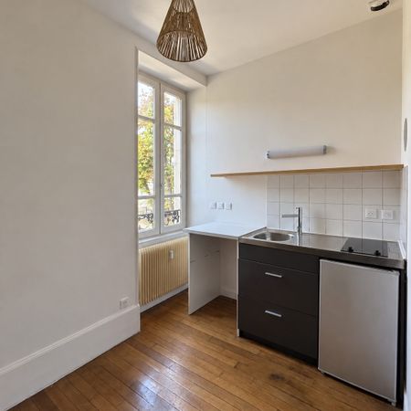 Location Appartement 1 pièce 28m² BEAUNE 21200 - Photo 3