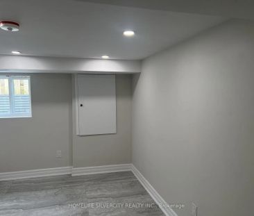 Detached Home For Lease | W9254233 - Photo 2