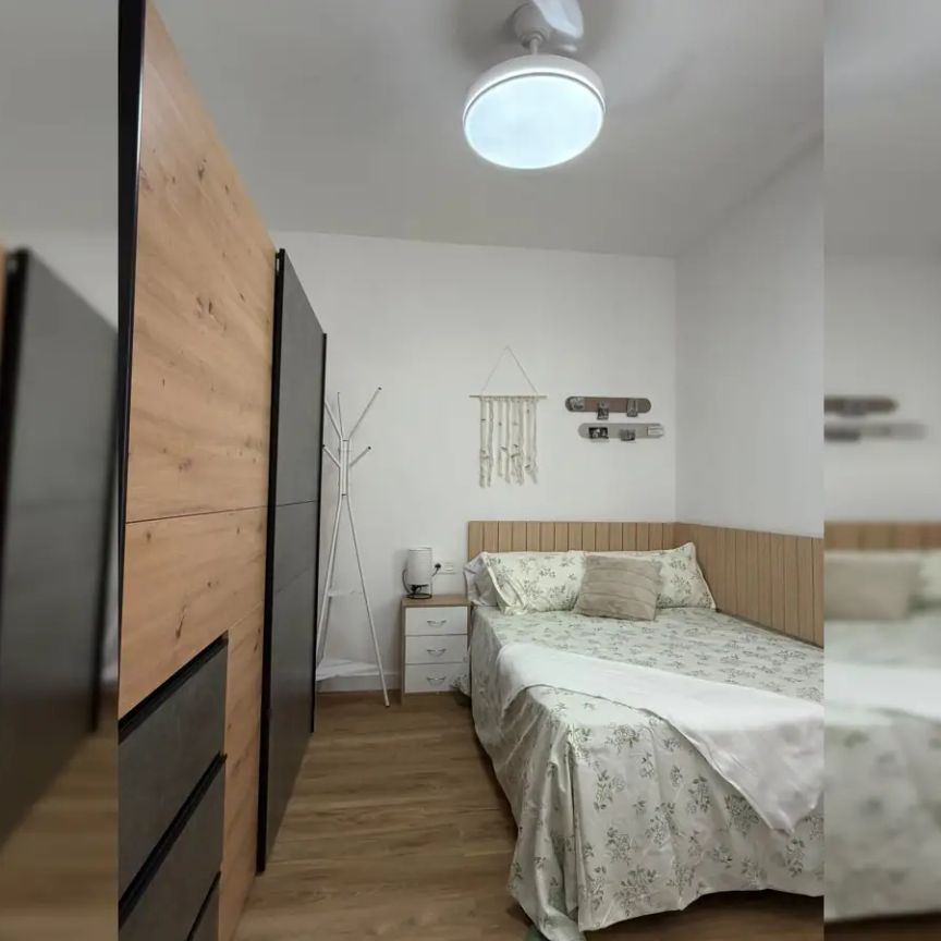 Room in shared apartment in Zaragoza - Photo 1