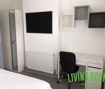 5 bedroom house to rent - Photo 2