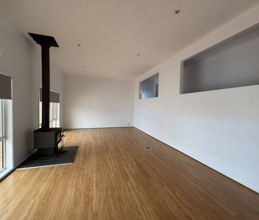 Spacious Family Home on Fern Street - Photo 3