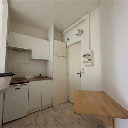 Location Appartement 1 pièce Meublé 25m² BLOIS 41000 - Photo 3