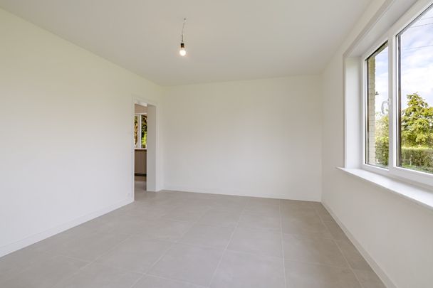 Charmante gezinswoning met groot perceel - Photo 1