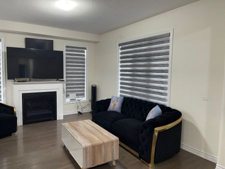 For Lease - 537 Veterans Drive, Brampton, Ontario - Photo 2