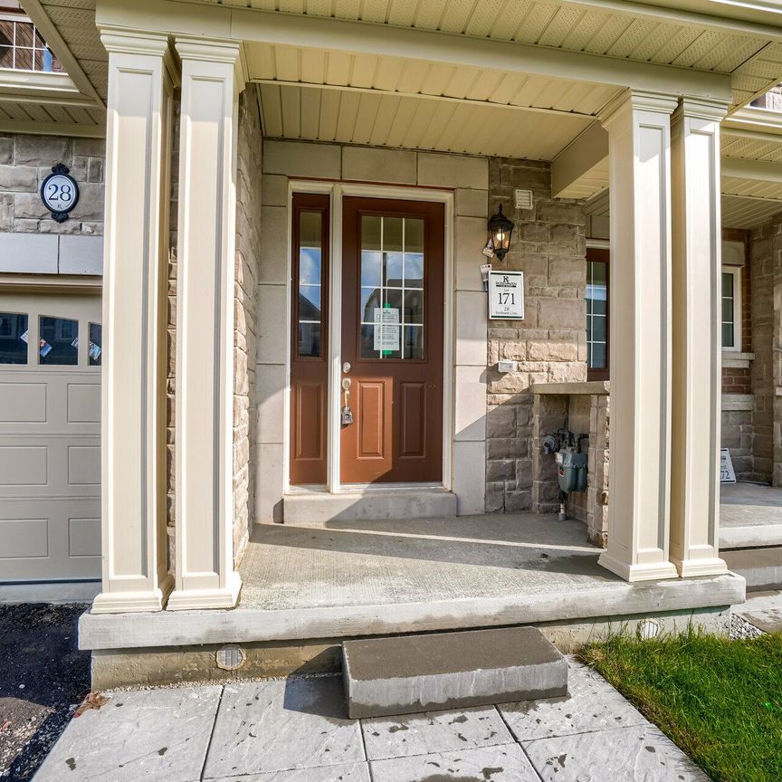 For Lease - 28 Benhurst Crescent, Brampton, Ontario - Photo 1