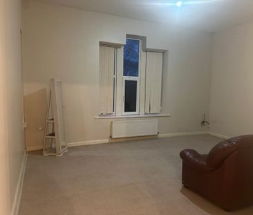 TWO BEDROOM FLAT - Photo 6