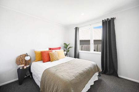 Charming 3BR Home in Silverdale! - Photo 3